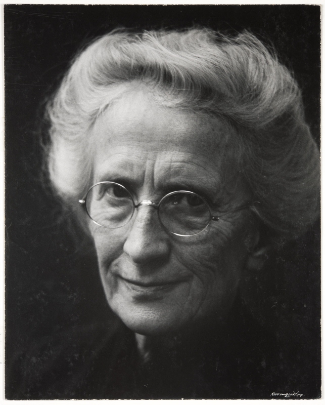 Karin Persson (1891-1971), konstnär, teckningslärare, trädgårdsmästare