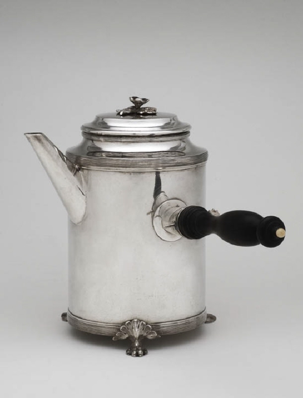 Coffee pot with wooden handle