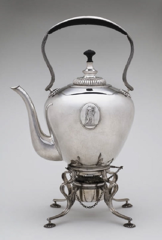 Teapot with rechaud