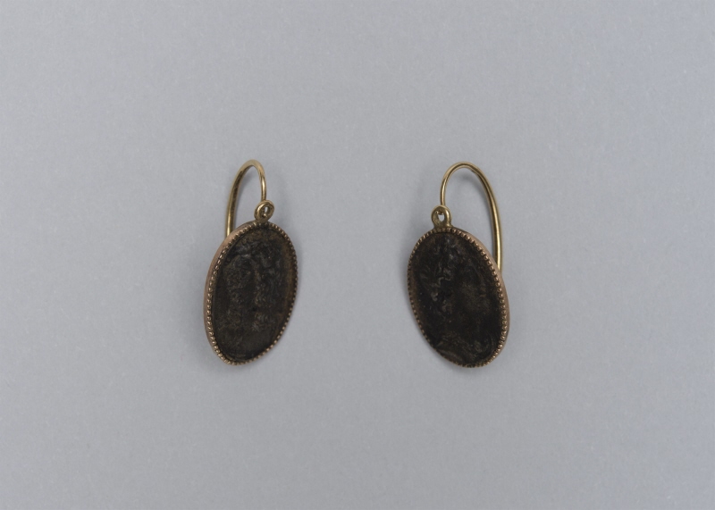 Earrings, part of Cast iron parure [NMK 300A-H/2016]