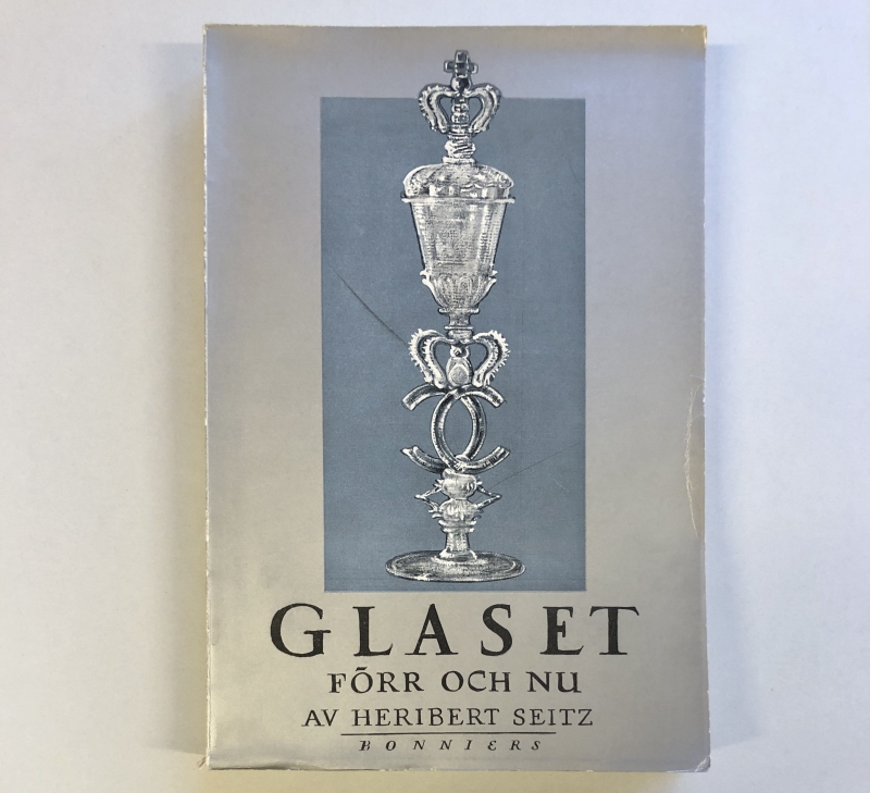 Bok.Heribert Seitz: Glaset förr och nu. Svensk Bokkonst 1933 nr 9