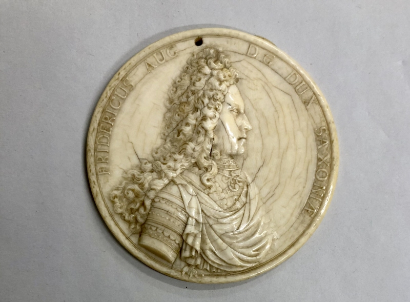 August II (1670-1733), kurfurste av Sachsen, kung av Polen, g.m. Christiane Eberhardine av Brandenburg-Bayreuth