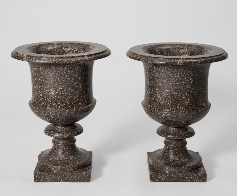 Urn "Medici urn", one of a pair