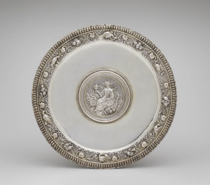 Dish with recessed medallion with personification of Fortuna