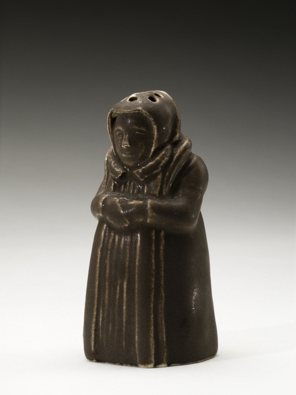 Salt/pepparströare, kvinna i medeltida dräkt, brun glasyr