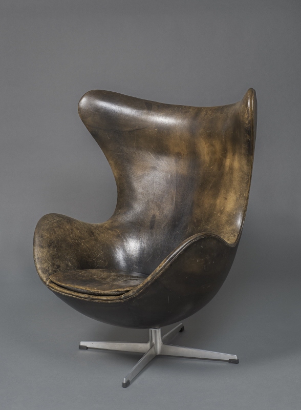 Egg chair, model 3316