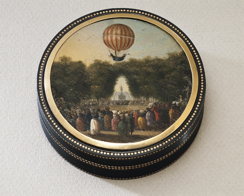 Box with lid, miniature of balloon flight in Jardin de Tuileries