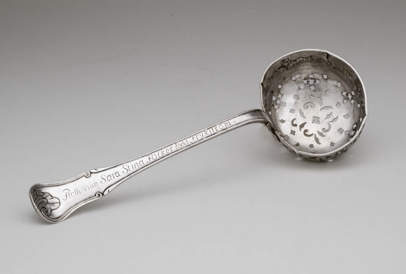 Scatter spoon